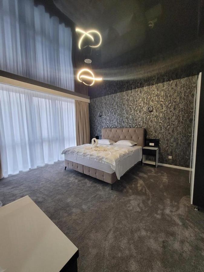 Hotel Avantaj Lupeni  Esterno foto